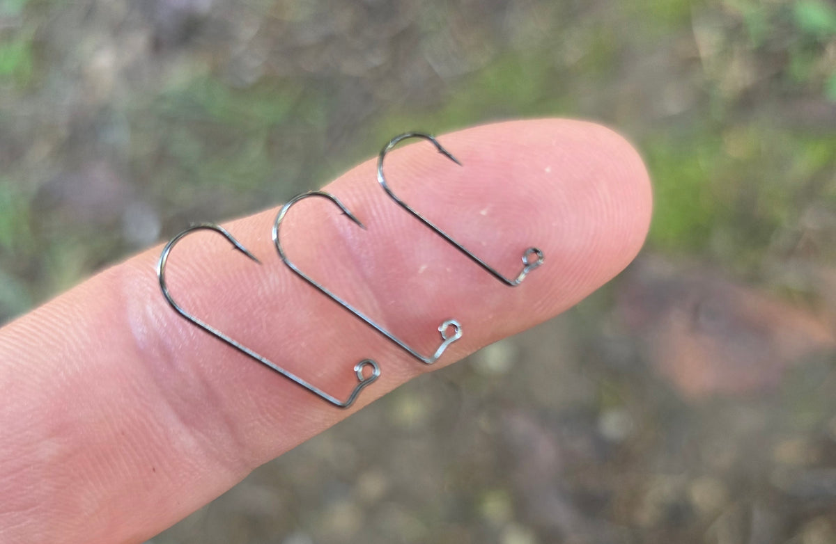 Fine wire 90° jig head hook. Excelent dropshot hook.