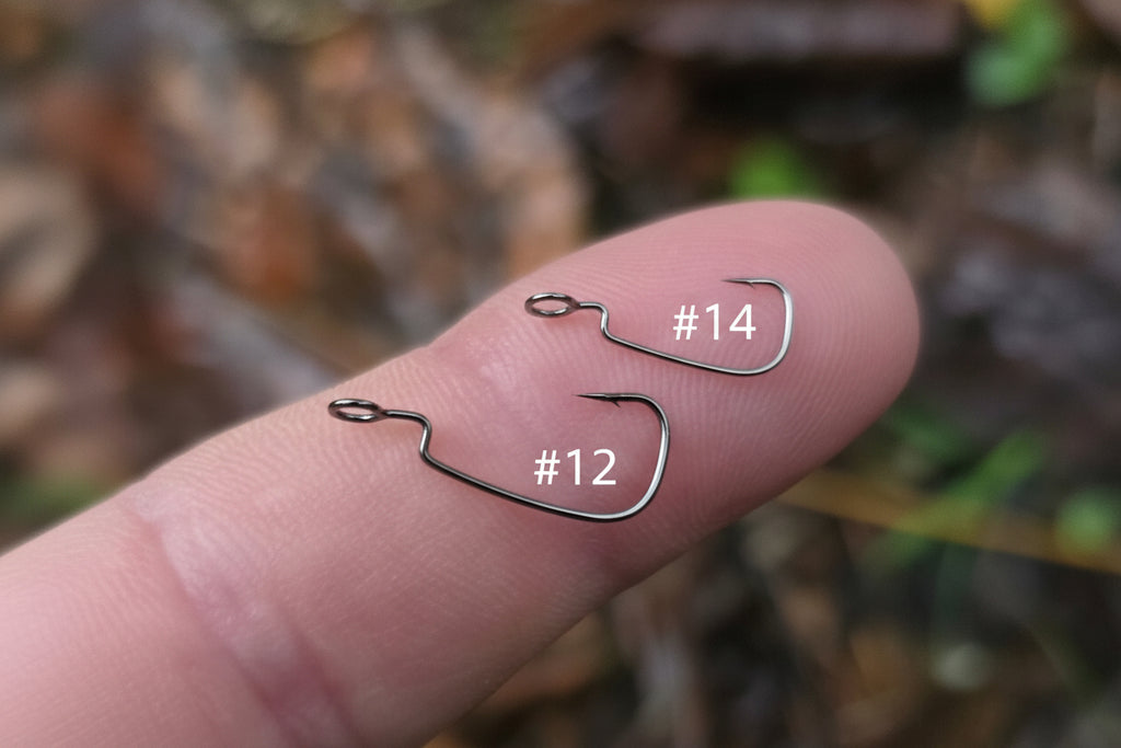 (Micro EWG Hooks)Fine wire, large eye.